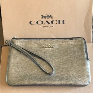 Coach Pewter Dark Silver Wristlet NWT & Box